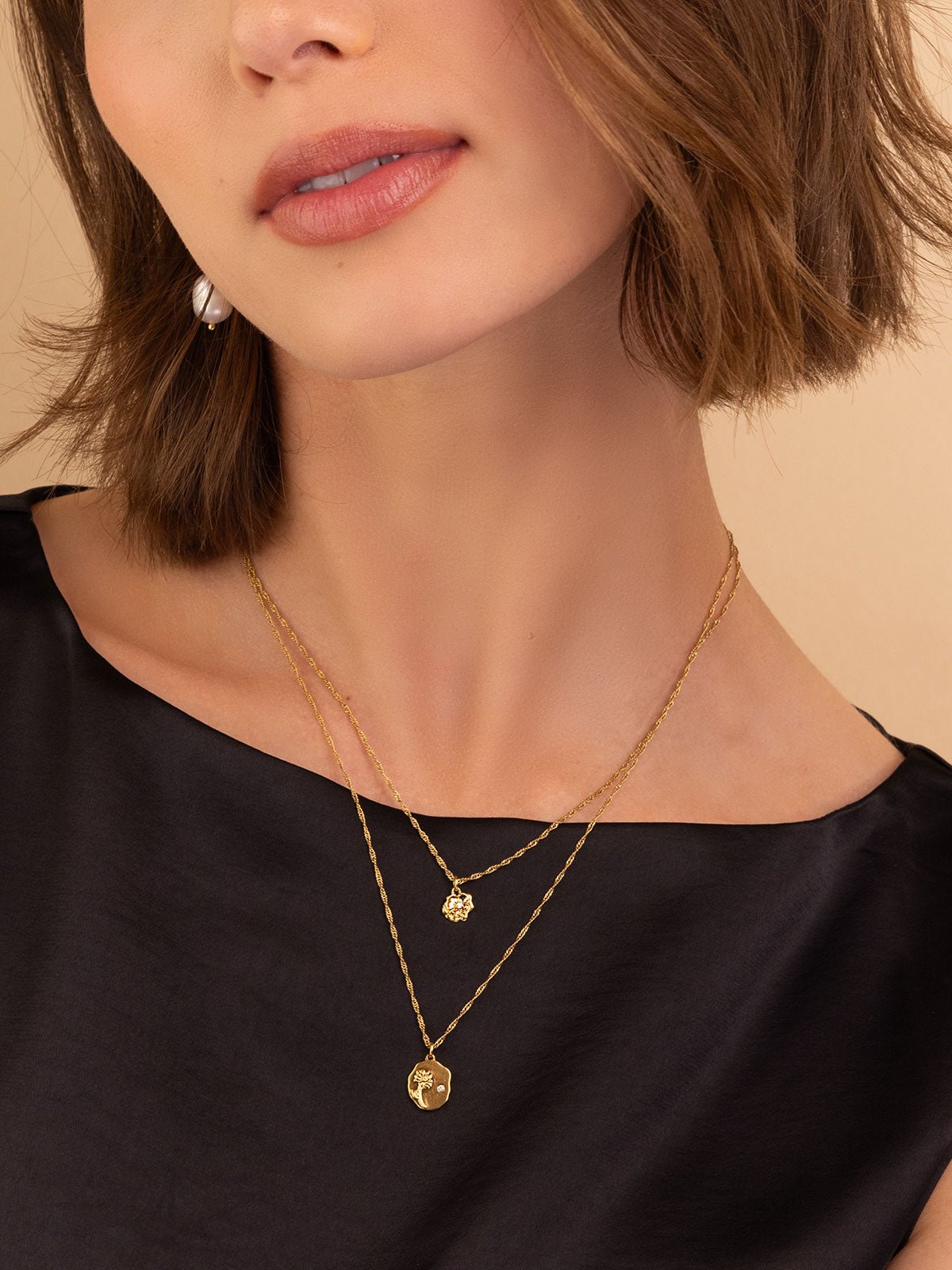 Chrysanthemum Pendant - November